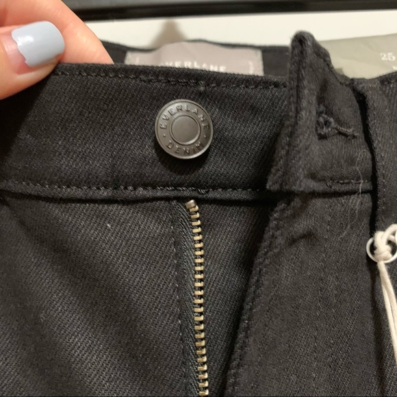NWT Everlane Mid-Rise Black Jeans - Size 25 - Picture 9 of 13